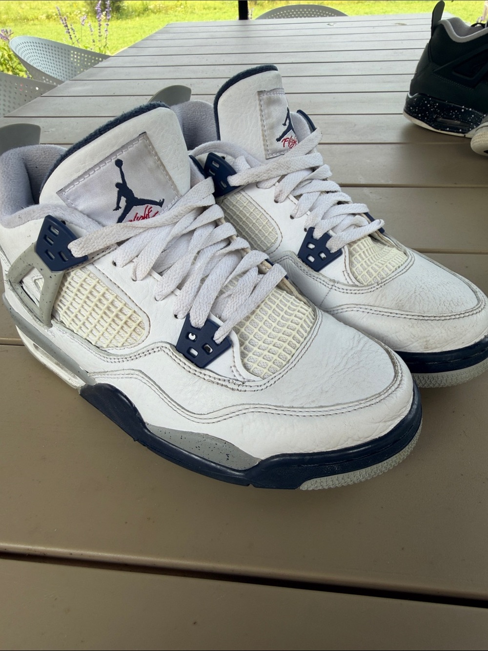 Jordan Kids' White and Navy Low-Top Sneakers